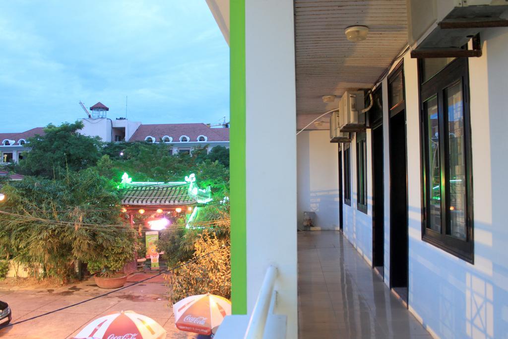 Ngoi Nha Xanh Hotel Da Nang Luaran gambar
