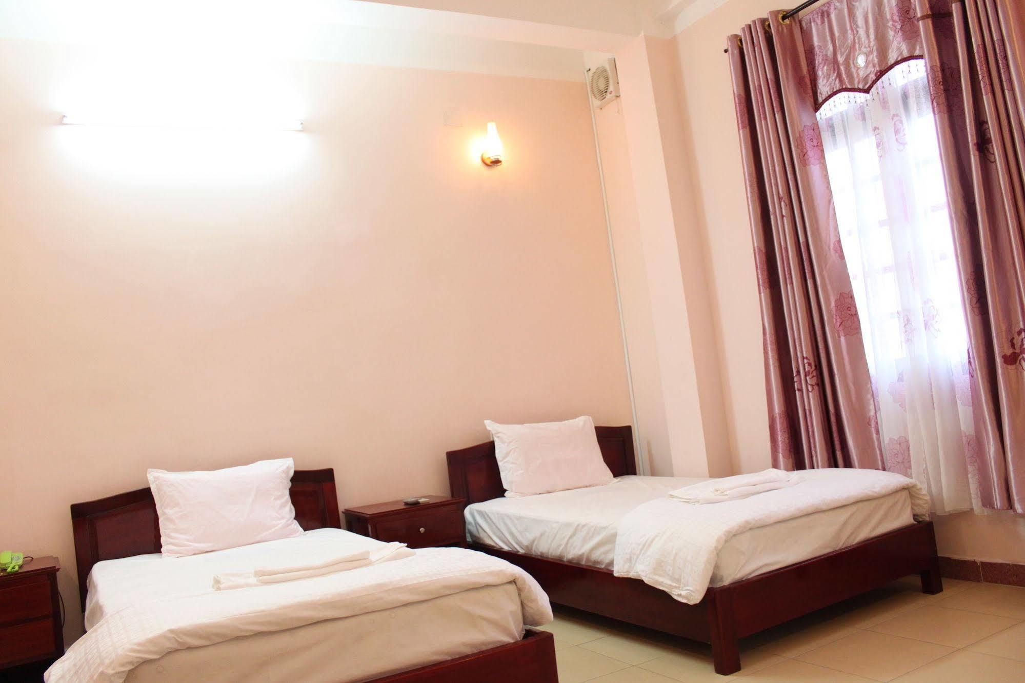 Ngoi Nha Xanh Hotel Da Nang Luaran gambar