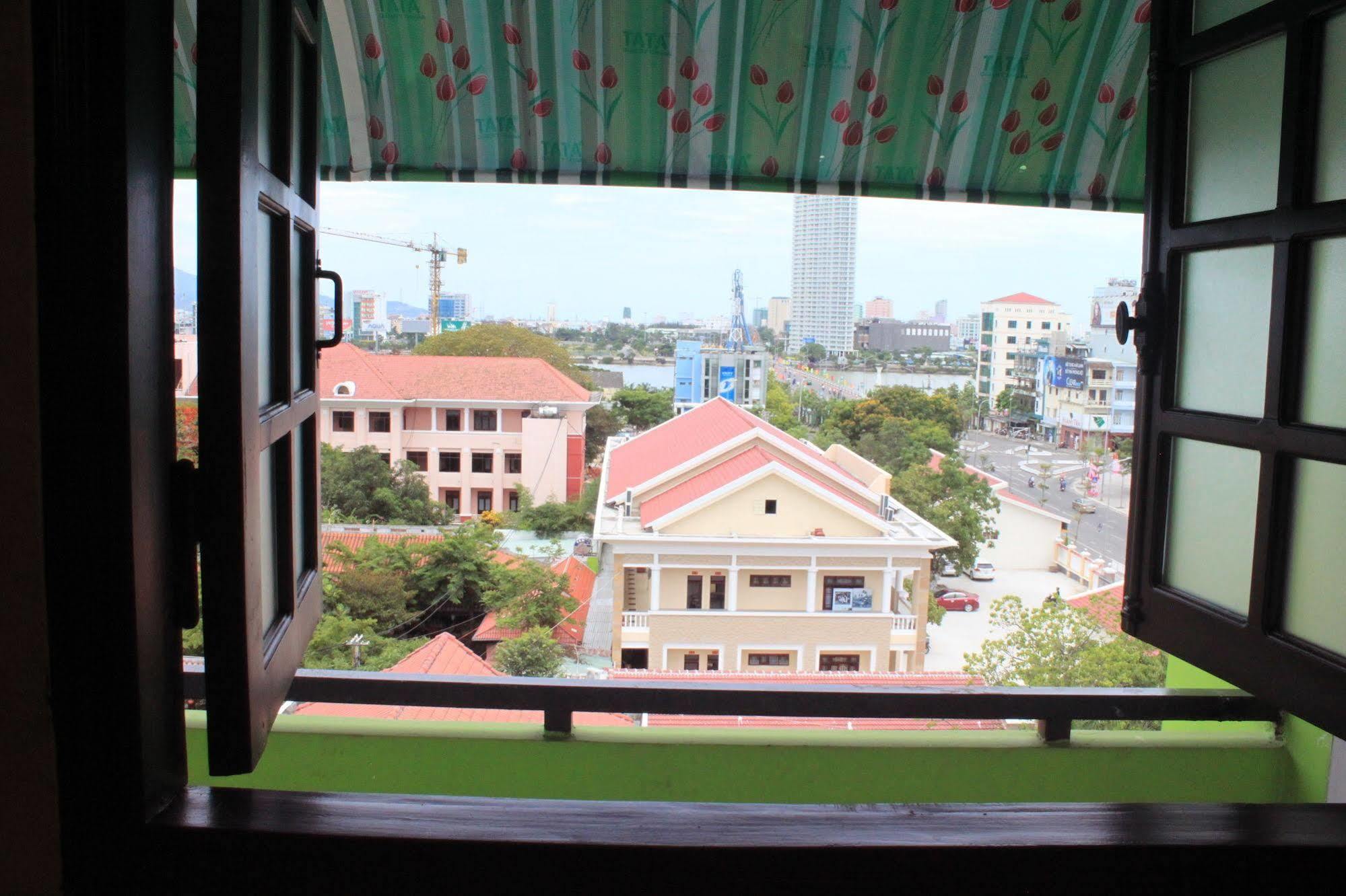 Ngoi Nha Xanh Hotel Da Nang Luaran gambar